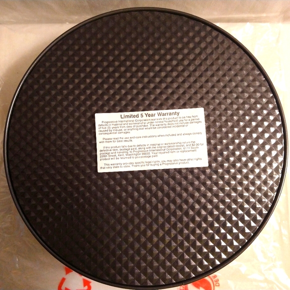 PROGRESSIVE 9 1/2 INCH SPRING FORM CAKE PAN (NWT) - Picture 3 of 6